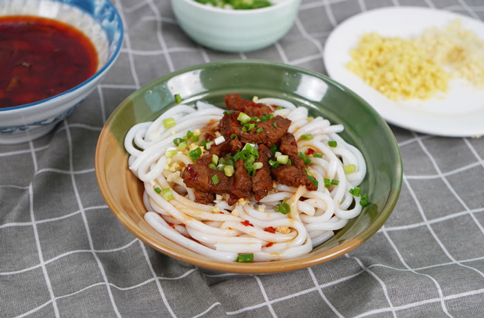 江汉石油管理局肉臊子粉培训